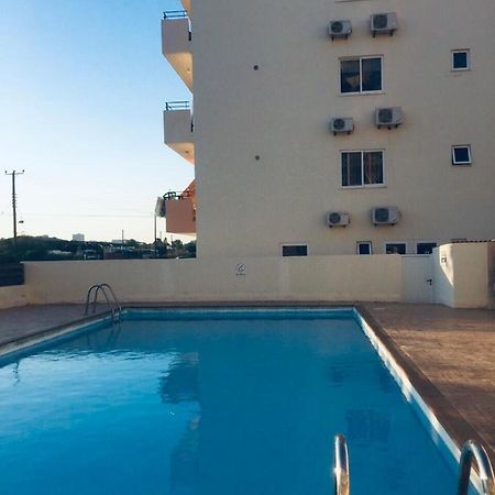 Pool Apartment Lárnaca Exterior foto
